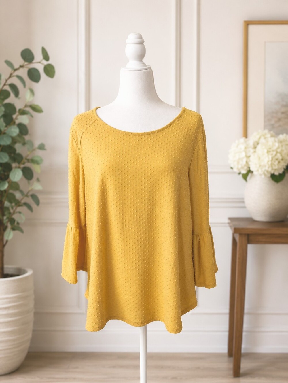 W5 Mustard Yellow Swiss Dot Bell Sleeve Blouse Women's XL Textured Top